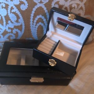 GREAT DEAL! 2 JEWLERY CASES.